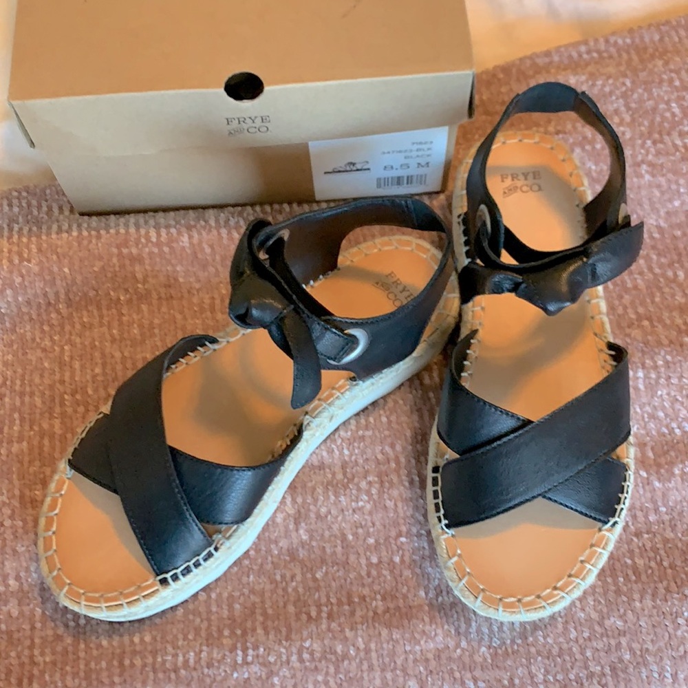 Frye Lula Bow Sandals